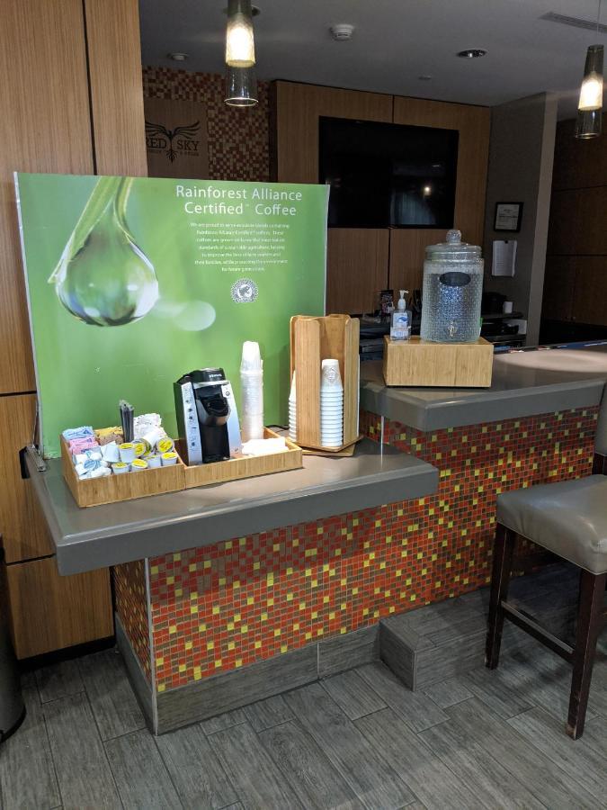 Holiday Inn Charlotte University By Ihg Exterior foto