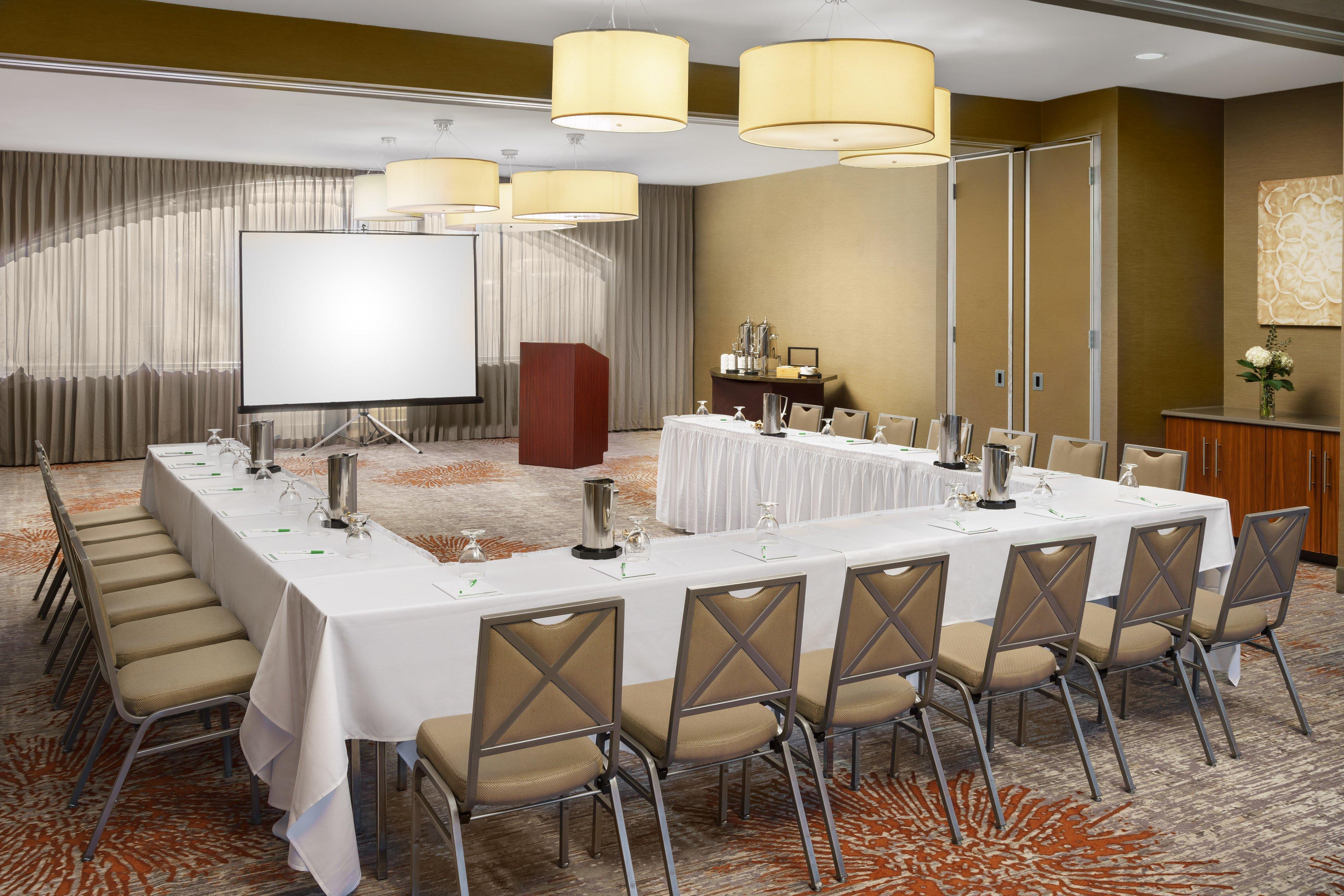 Holiday Inn Charlotte University By Ihg Exterior foto