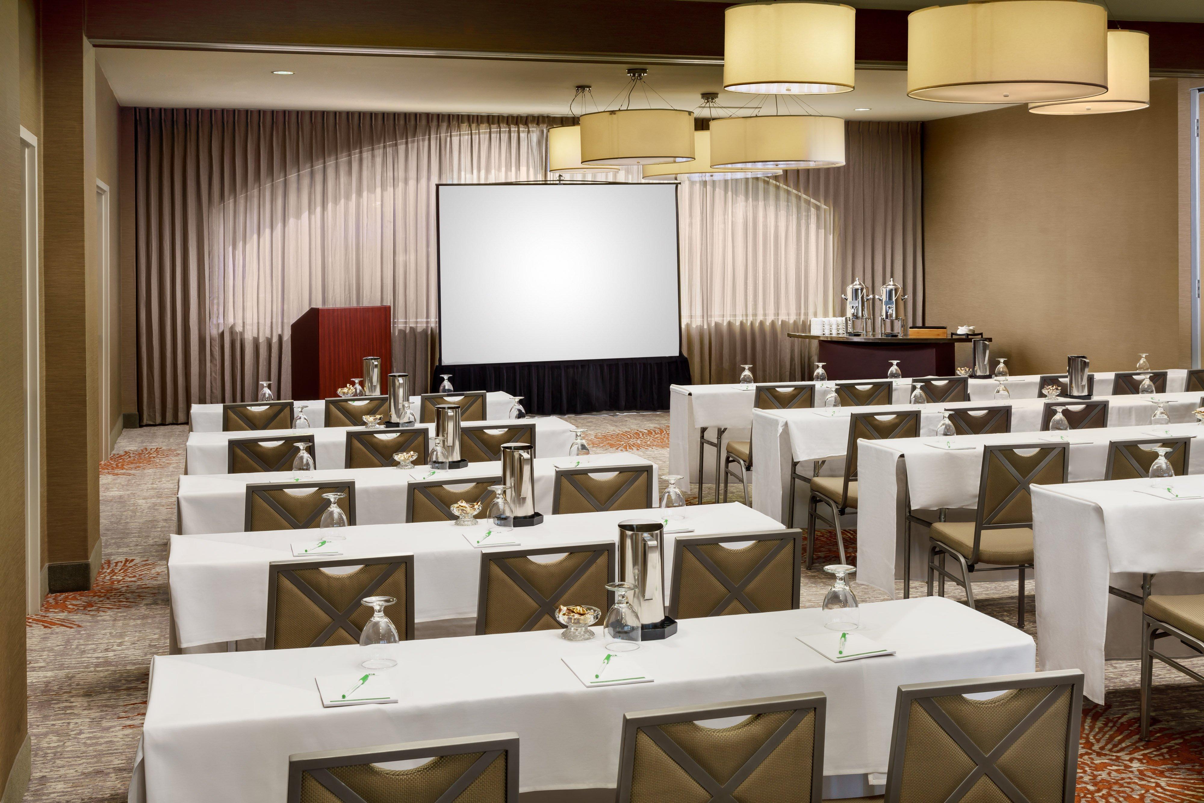 Holiday Inn Charlotte University By Ihg Exterior foto